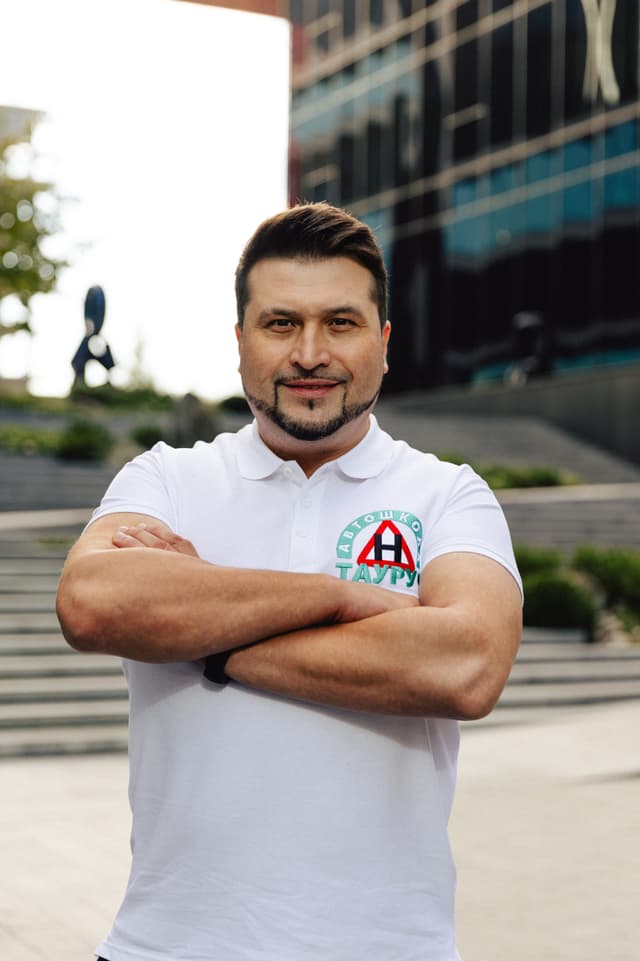 фото інструктора