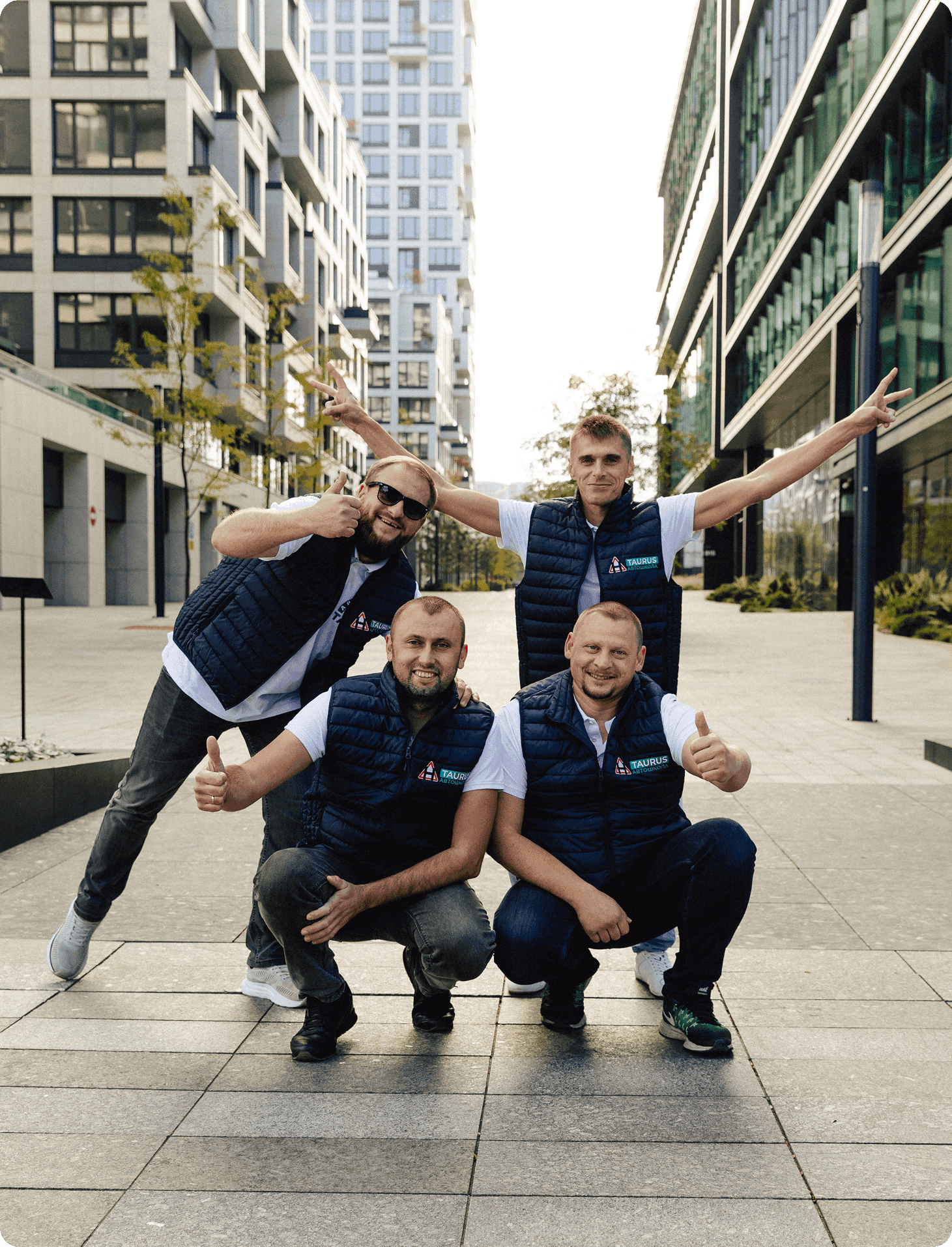 фото інструкторів